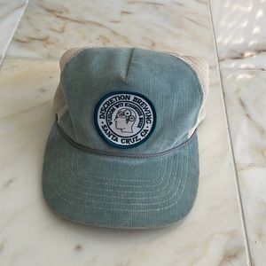 “Wisdom Wit Kindness Beer Hat” light blue. Used condition. Nice color